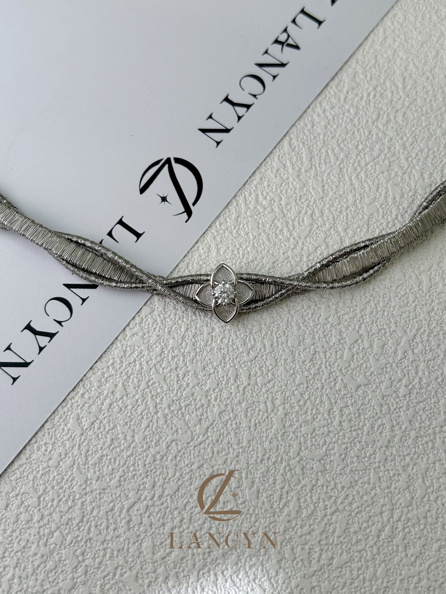 Four-Leaf Clover Intertwined Bracelet