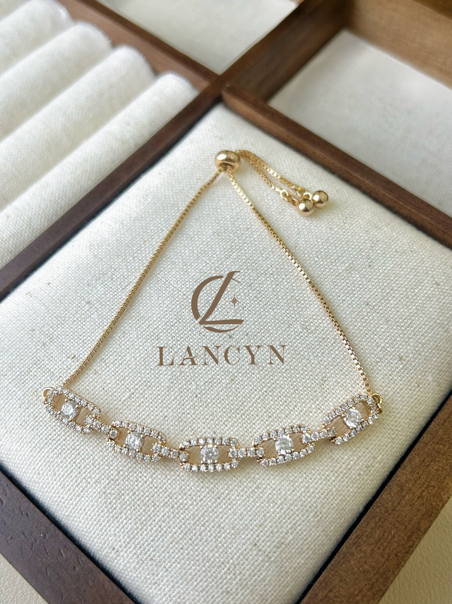 Simple zircon pull-out bracelet