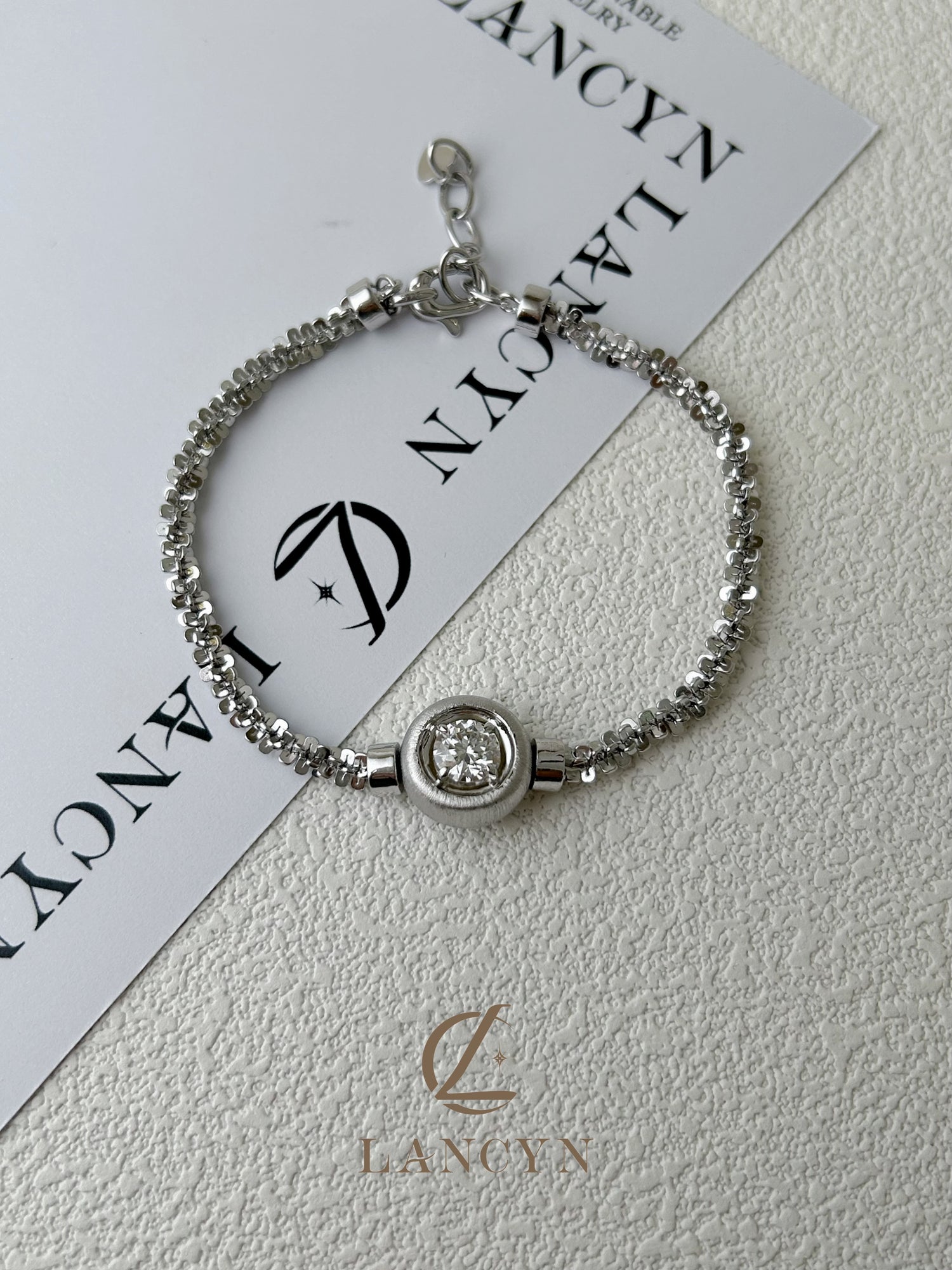 Silver Sparkle-Filled Halo Solitaire Crystal